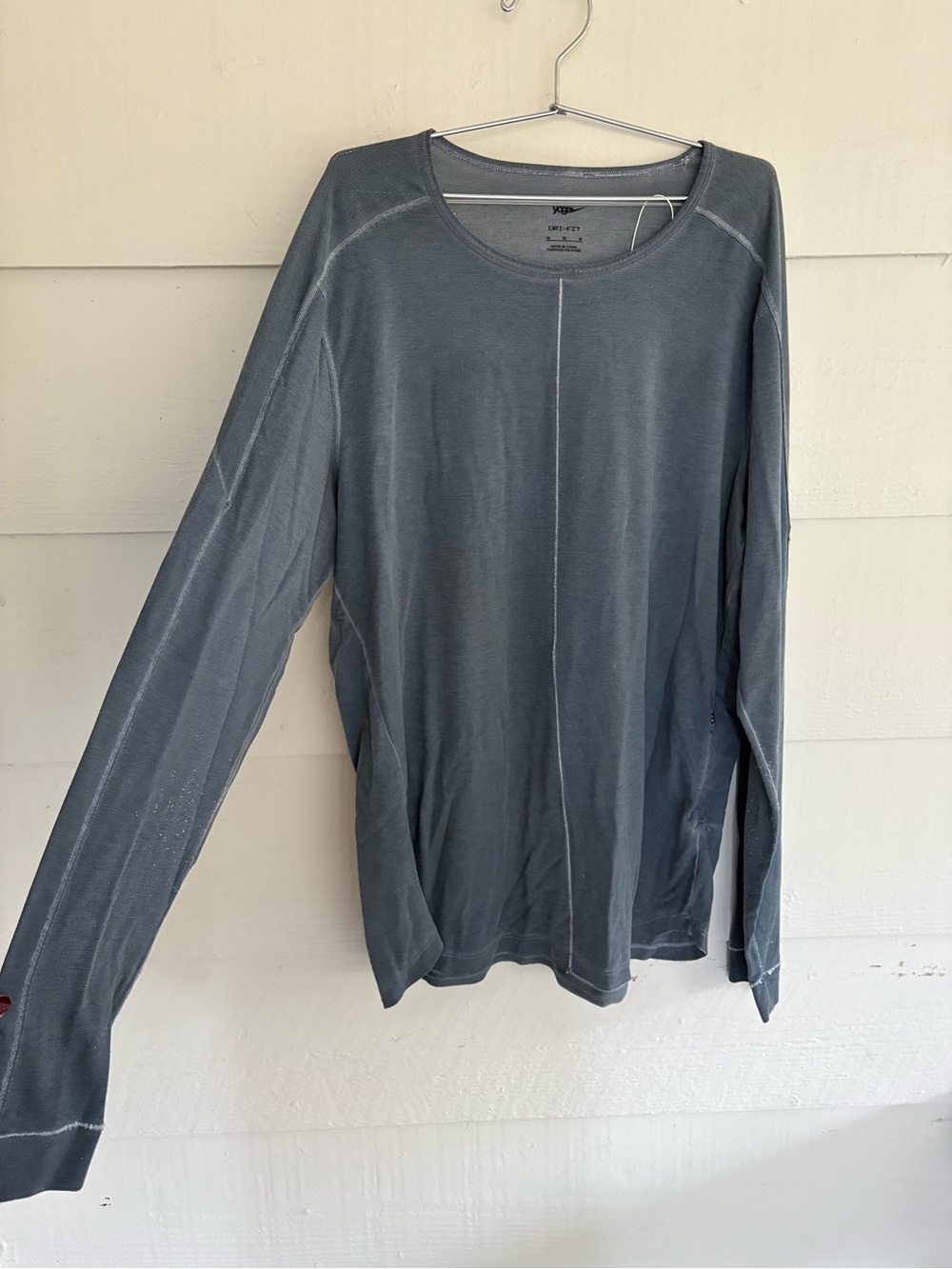 Nike Yoga Dri-FIT Gray Long Sleeve Top Medium Side Zip Pocket Athletic